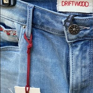 Driftwood Embroidered Jeans NWOT